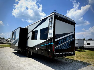 2026 Heartland Cyclone - Photo 3
