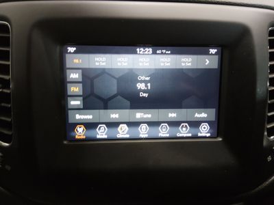 2021 Jeep Compass - Photo 17