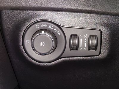 2021 Jeep Compass - Photo 13