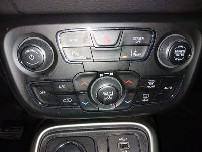 2021 Jeep Compass - Photo 18