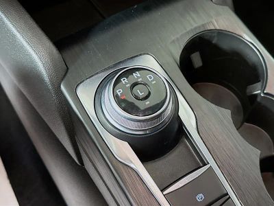 2024 Ford Escape — photo 16 view