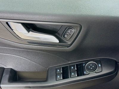 2024 Ford Escape — photo 17 view