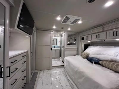 2027 Fleetwood DISCOVERY — photo 22 view