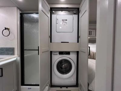2027 Fleetwood DISCOVERY — photo 28 view