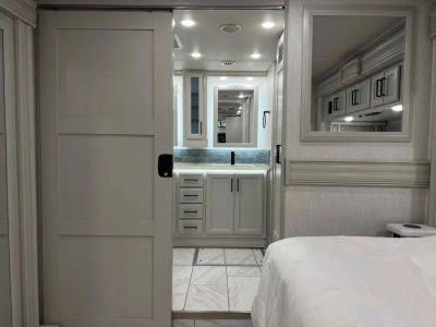 2027 Fleetwood DISCOVERY — photo 25 view