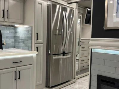 2027 Fleetwood DISCOVERY — photo 18 view