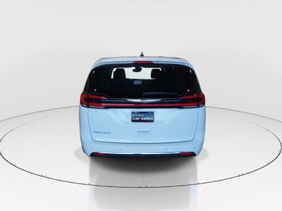 2023 Chrysler Pacifica - Photo 6