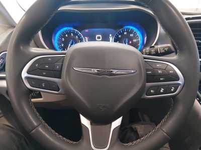 2023 Chrysler Pacifica - Photo 12