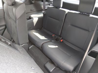 2025 Mitsubishi Outlander — photo 18 view