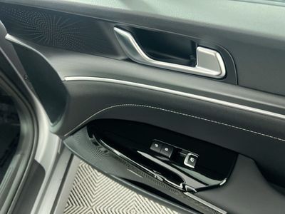 2026 Kia K5 — photo 32 view