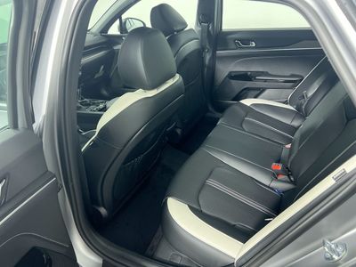 2026 Kia K5 — photo 29 view