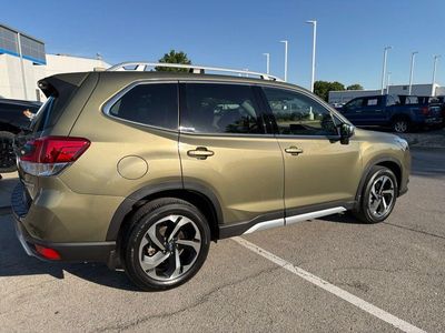 2023 Subaru Forester - Photo 2