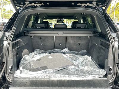 2026 BMW X5 — photo 21 view
