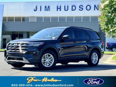 2026 Ford Explorer Active in Black Metallic — front three-quarter view