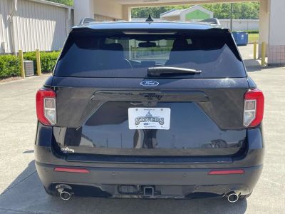 2023 Ford Explorer - Photo 4