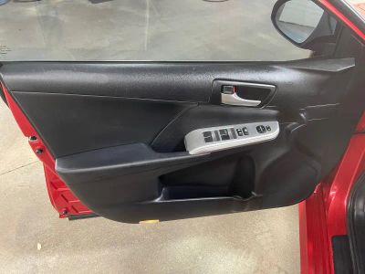 2014 Toyota Camry - Photo 20