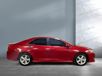 2014 Toyota Camry - Photo 7
