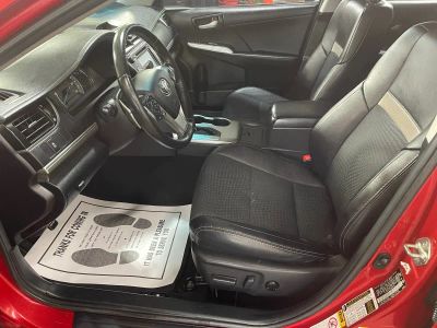 2014 Toyota Camry - Photo 9