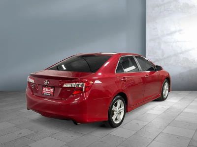 2014 Toyota Camry - Photo 6