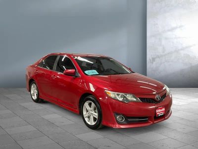 2014 Toyota Camry - Photo 8