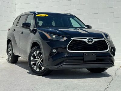 2024 Toyota Highlander - Photo 2