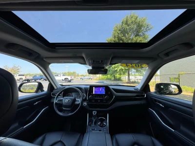 2024 Toyota Highlander - Photo 4