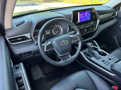 2024 Toyota Highlander - Photo 3