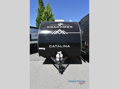 2025 Coachmen RV Catalina Summit Series 7 - Photo 3