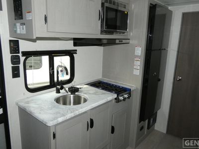 2026 Coachmen Clipper Cadet - Photo 7