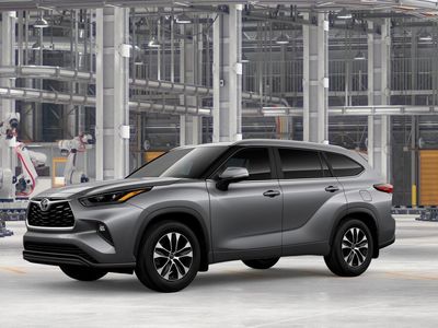 2026 Toyota Highlander - Photo 2