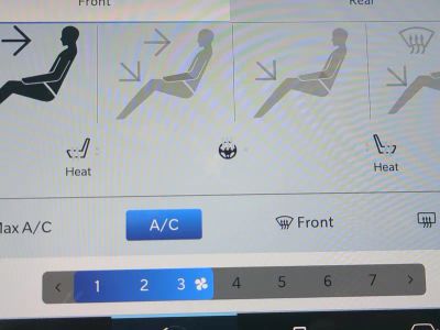 2026 Chrysler Pacifica — photo 24 view