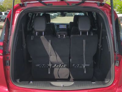 2026 Chrysler Pacifica — photo 13 view