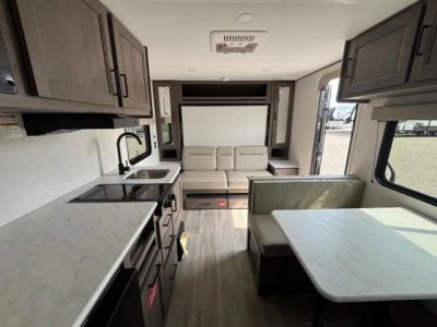 2026 Grand Design Transcend One - Photo 9