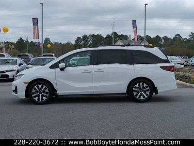 2026 Honda Odyssey - Photo 2