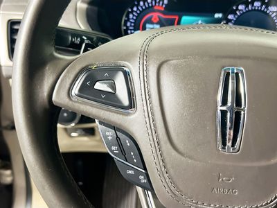2020 Lincoln MKZ - Photo 16
