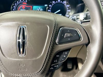 2020 Lincoln MKZ - Photo 17