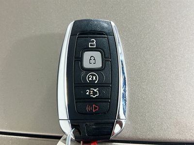 2020 Lincoln MKZ - Photo 32