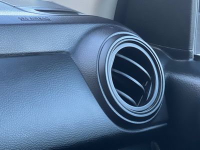 2019 Toyota Tacoma - Photo 13