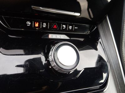 2024 Jeep Wagoneer — photo 16 view