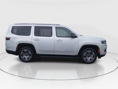 2024 Jeep Wagoneer — photo 8 view