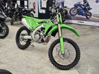 2025 Kawasaki KX™450 — front three-quarter view