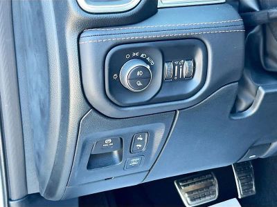 2026 Ram 1500 — photo 10 view