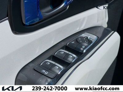 2026 Kia Sorento Hybrid — photo 21 view