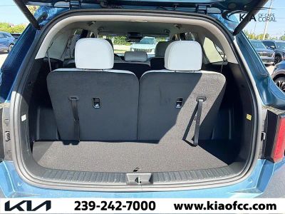 2026 Kia Sorento Hybrid — photo 11 view