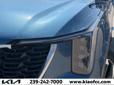 2026 Kia Sorento Hybrid — photo 8 view