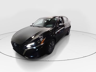 2025 Nissan Altima - Photo 3