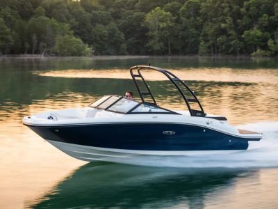 2021 Sea Ray SPX 190 Outboard — front three-quarter view