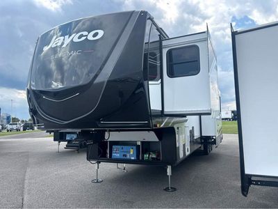 2026 Jayco Seismic - Photo 2