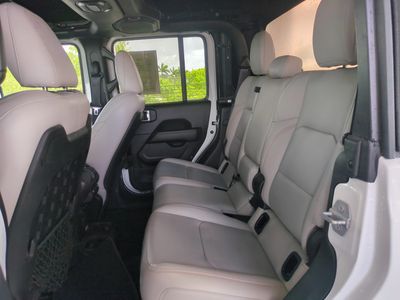 2021 Jeep Gladiator - Photo 14