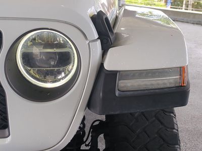 2021 Jeep Gladiator - Photo 10